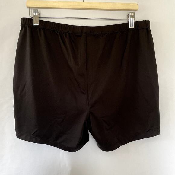 Chico's size 2 (XL) women's black shorts casual workout athleisure summer pants - Picture 3 of 4